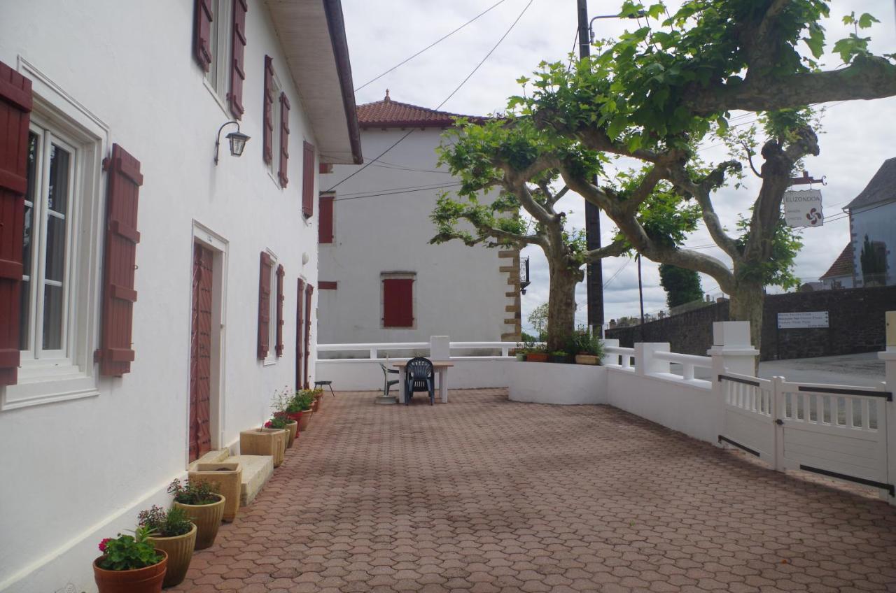 Maison Elizondoa - Chambres, Restaurant Et Spa Masparraute Luaran gambar